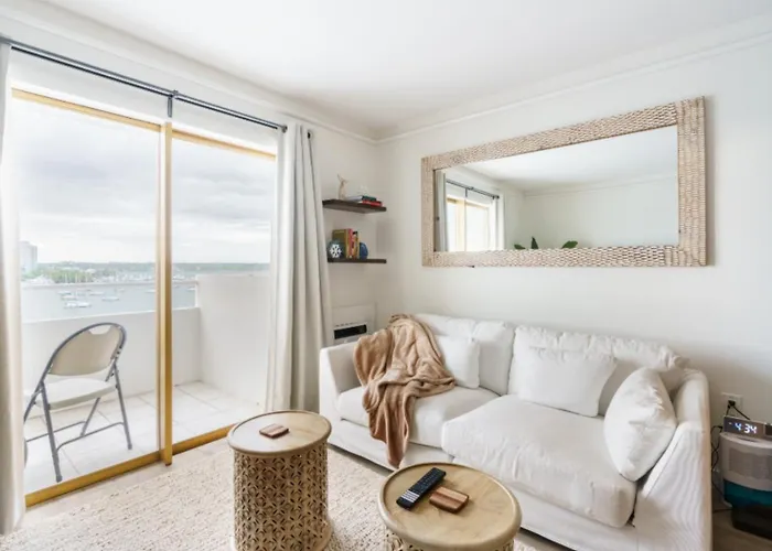Tropical Oasis Getaway Apartment Miami Beach