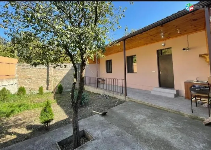 Sharambeyan Dilijan Шарамбеян Дилижан Ул Шарамбеяна, 34 Շարամբեյան Դիլիջան