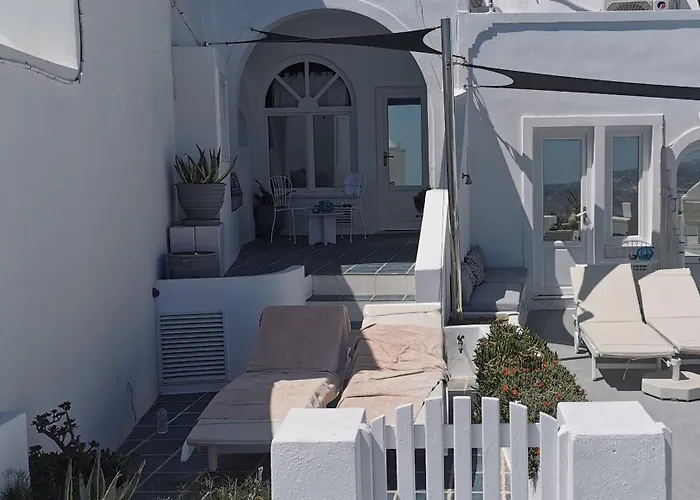 Zenith Blue Traditional Houses Imerovigli 