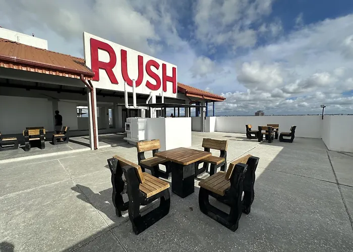 Rush Resident Mount Lavinia Apartment Dehiwala-Mount Lavinia