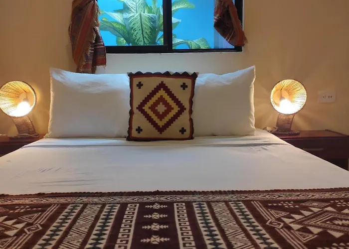 Dreamkapture Hostel Close To The Airport And Bus Terminal Guayaquil