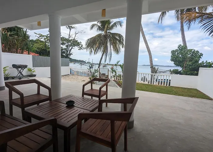 Sapphire Bay Mirissa Villa
