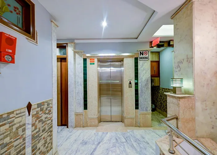 Natraj Yes Please -New Delhi Hotel