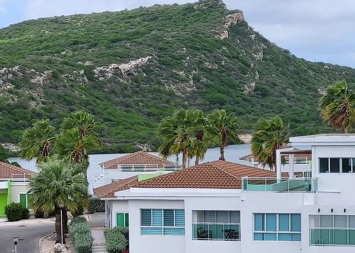 Fabulous Ocean View Apartment In Secure Resort, 5 Min Walk To Beaches & Restaurants Willemstad