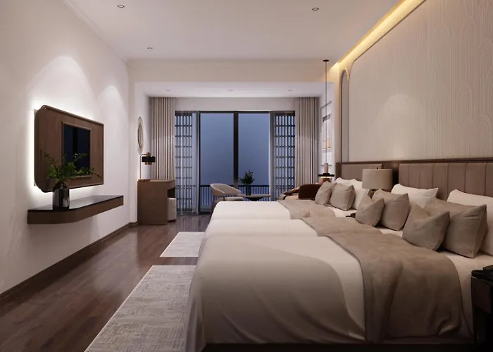 Hanoi Crystal Hotel