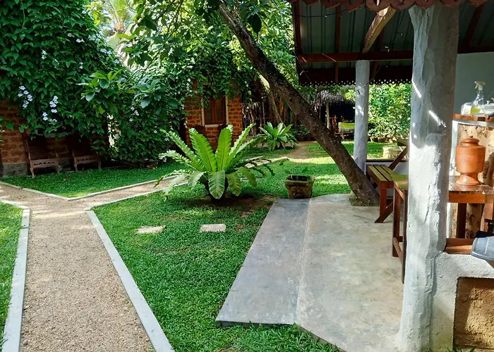 Sky View Cabin Unawatuna