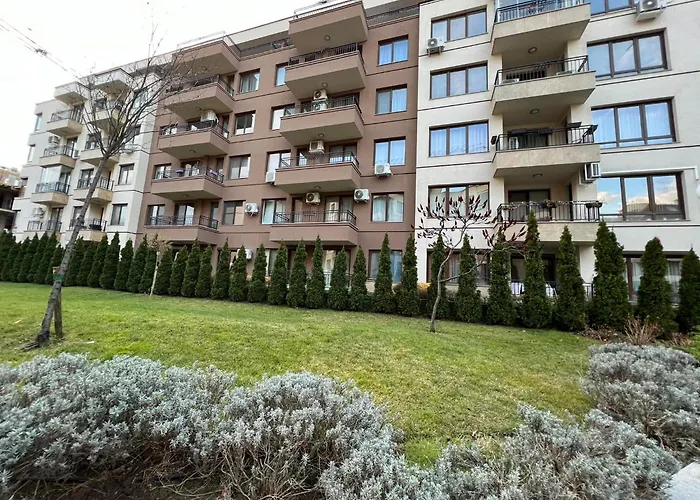 Boston Cozy Elegant Family Apt W Parking Near Nsa Sofia