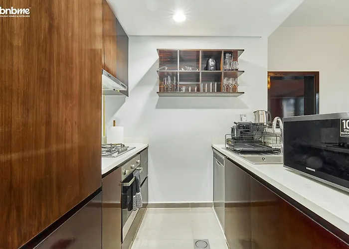 Bnbmehomes - Merano Tower Dubai