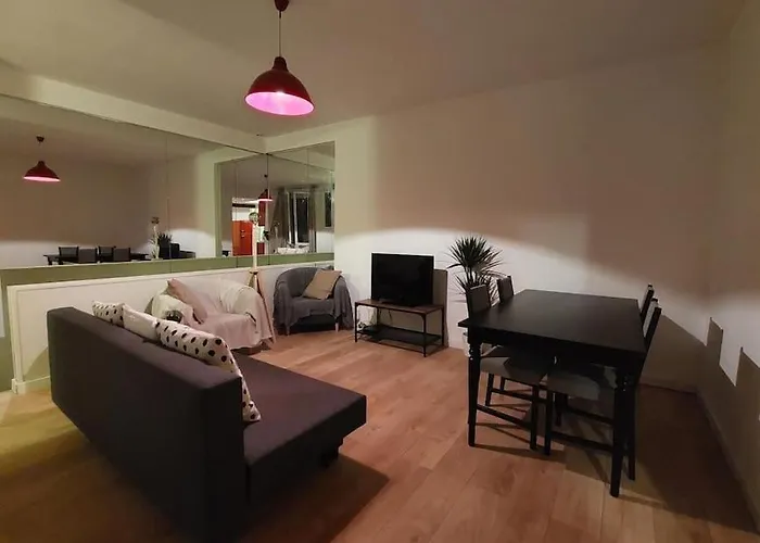 Appartement Au Coeur De Menilmontant Paris