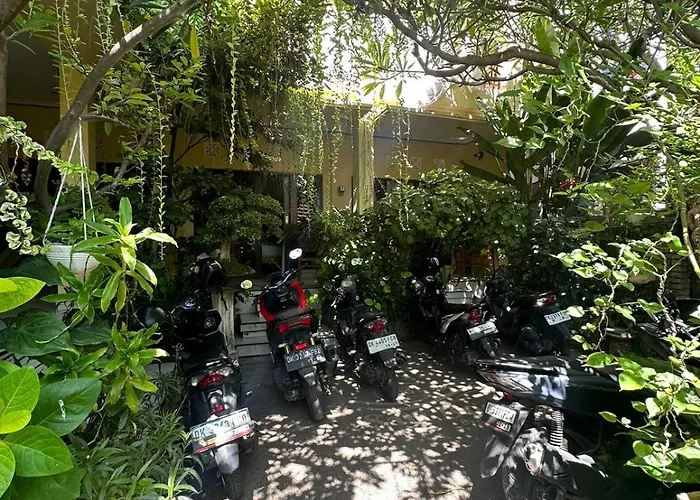 Sari Buana Bed & Breakfast Kuta 