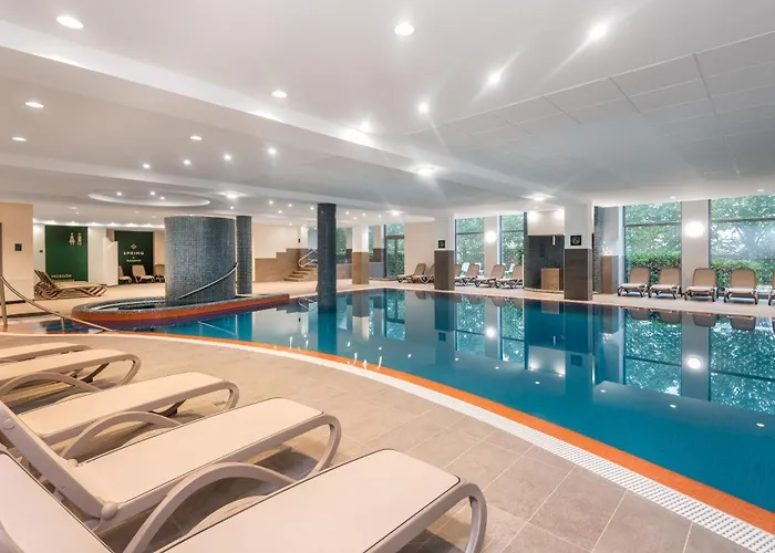 Hunguest Buek - Ex Repce Es Repce Gold Hotel