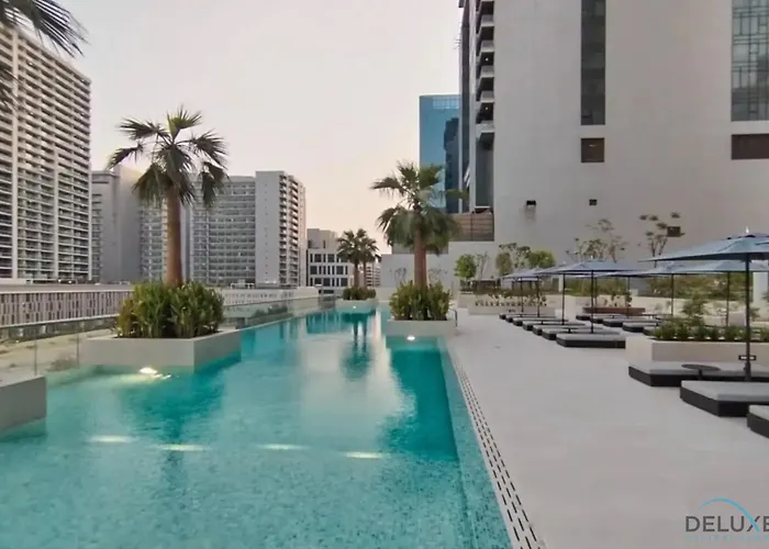Burj Khalifa Views! Promo On 1Br At Sterling House By Deluxe Holiday Homes Dubai