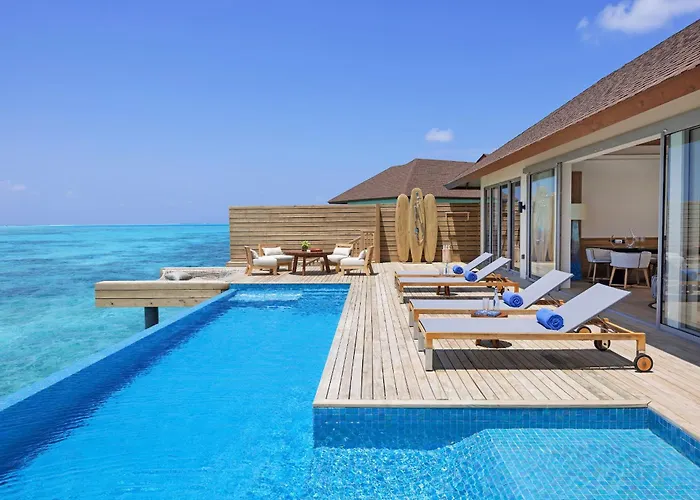 Avani Plus Fares Maldives Resort Kendhoo