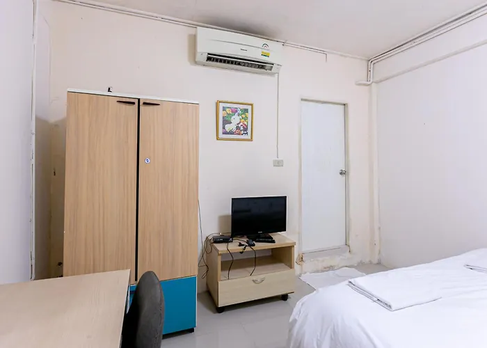 33 Saladaeng Apartment Bangkok