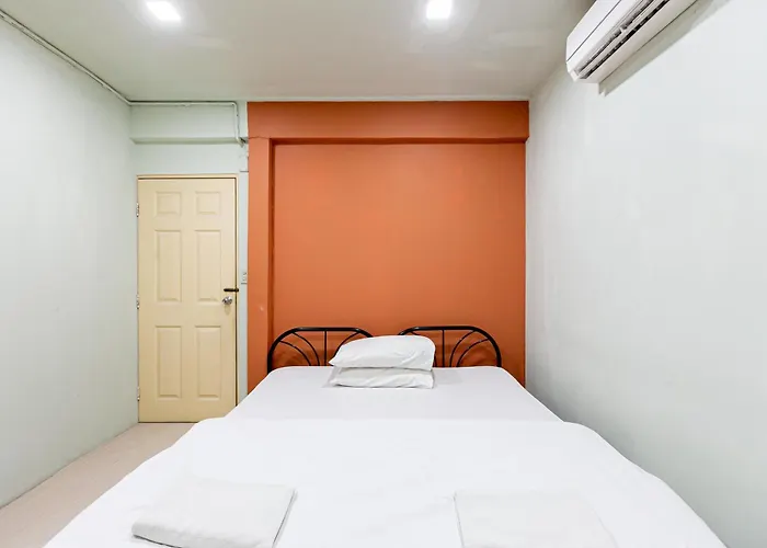 33 Saladaeng Apartment Bangkok