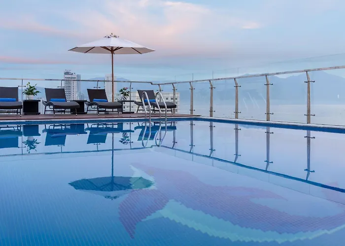 Sunny Ocean Hotel & Spa Danang