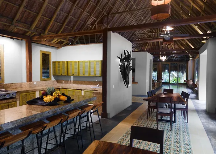 Casa Bambu Tayrona, Los Naranjos