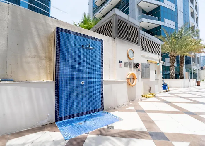 Ultimate Stay - 1Br Pool & Marina Views High Floor Near Jumeirah Beach Dubai