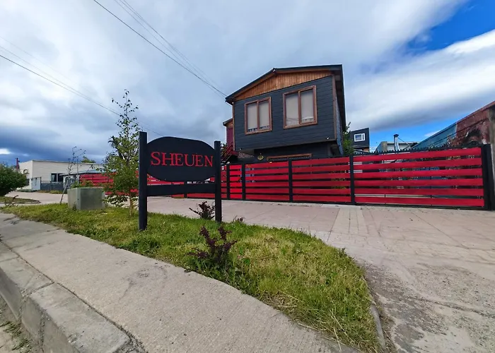 Sheuen Patagonia Hostel Puerto Natales