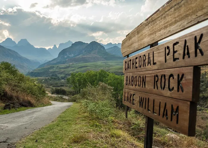 Cathedral Peak Hotel Amanzana