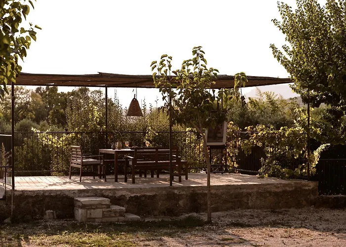 Phi Simple Living Quarters Villa Akrotiri 
