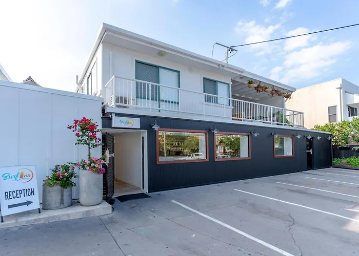 Surf Inn Boutique Backpackers - Free Breakfast Gold Coast