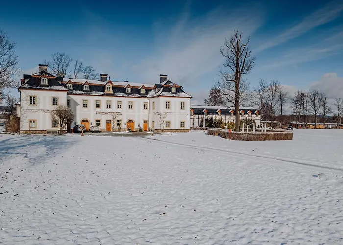 Palac Pakoszow Schlosshotel Wernersdorf Piechowice 