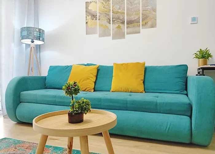 Sunshine - New & Quiet 1Br Apt, Business Area, Close To Airport, Highway A3, Subway Bucharest