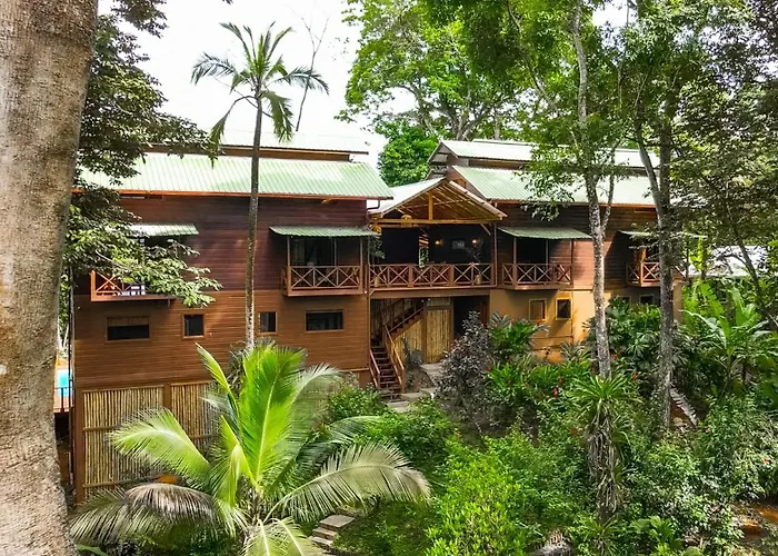 The Lodge At Punta Rica- Hilltop Eco-Lodge With Views & Pool Bastimentos