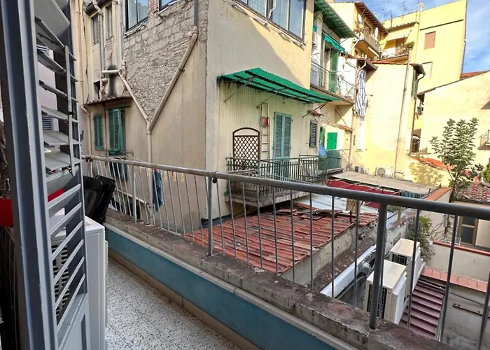 Dante Alighieri - Casa Babette Bed & Breakfast Florence
