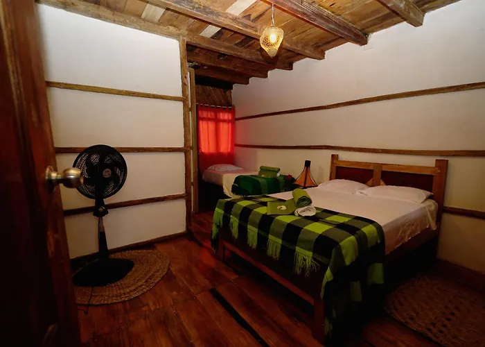 Hostal Olmito Canoa
