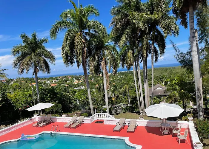 Peaceful Palms Montego Bay Hotel