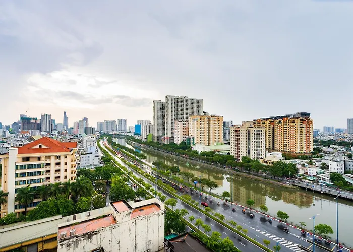 Luxury Living In The Heart Of D1/3Br/Infinity Pool Apartment Ho Chi Minh City