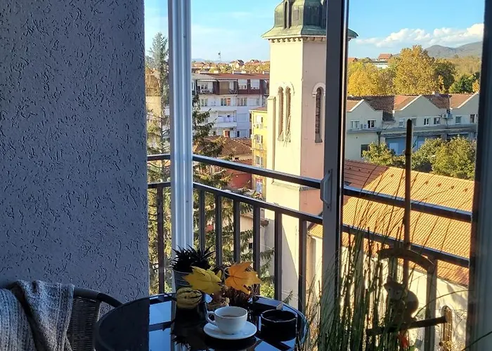 Apartman Riva Panoramska Terasa & Privatna Garaza Kraljevo