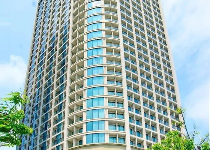 Luxury Apt Opposite Mykhe Beach Danang