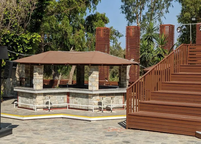 Apollonia Beach Resort & Spa Amoudara 