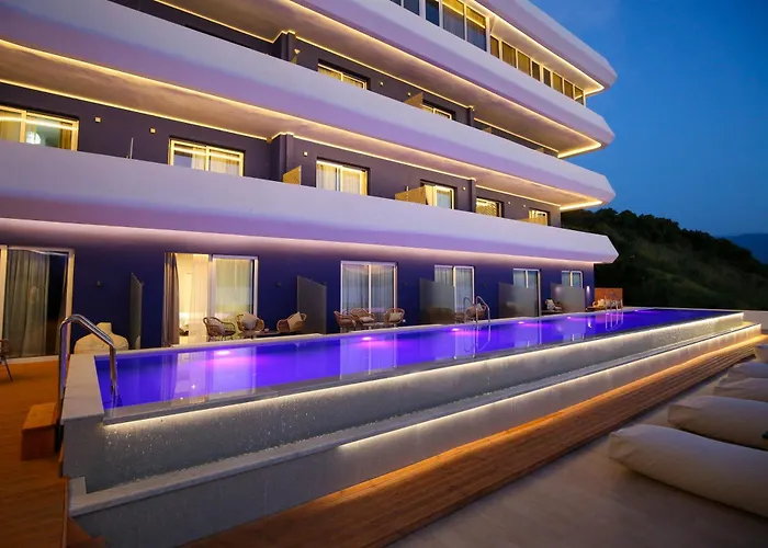 Regina Blu Hotel Radhime