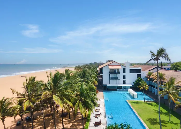 Jetwing Blue Hotel Negombo