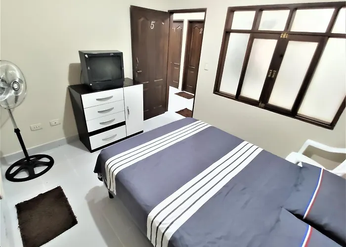 Hostal Center Santa Cruz de La Sierra