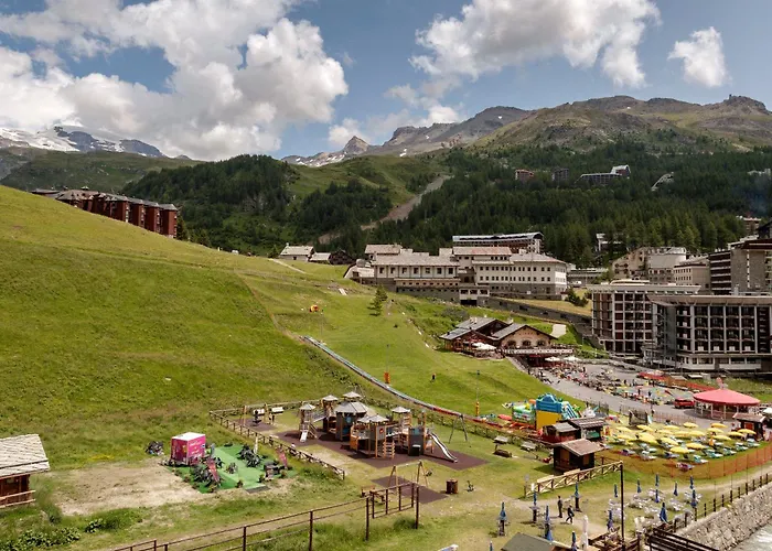 Hellochalet - Ski To Door Apartment With Big Terrace Overlooking Skiruns Breuil-Cervinia