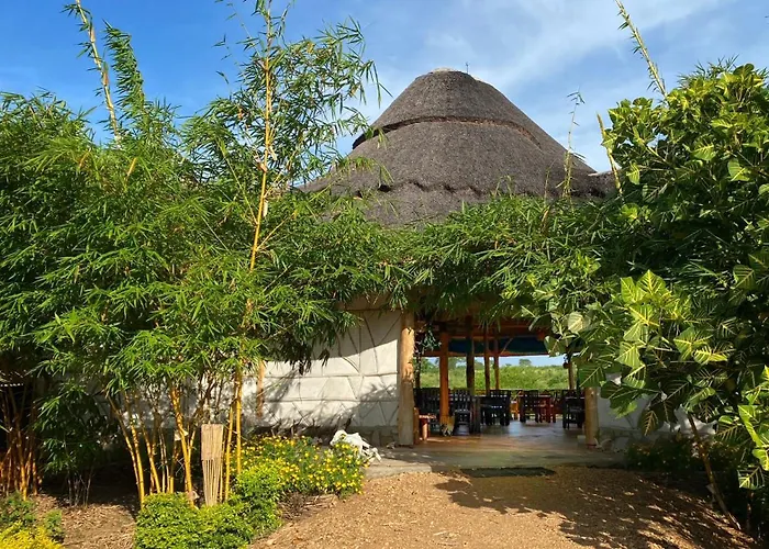 Murchison Falls Bamboo Village Paraa