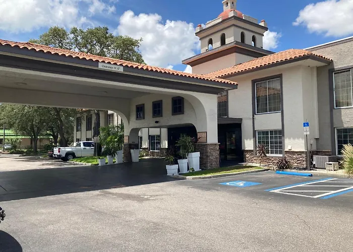 Red Roof Inn Plus & Suites Tampa - Busch Gardens