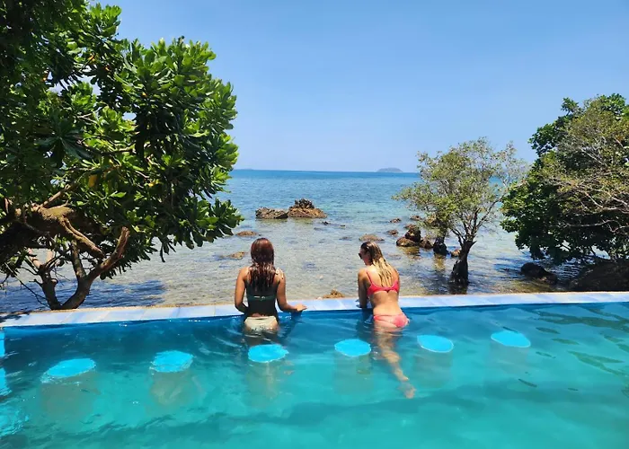 Cocovana Beach Resort (Adults Only) Busuanga