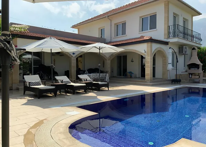 Casa Santos Kyrenia Villa Kyrenia 