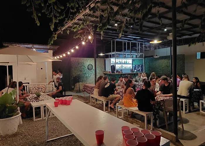 Moho Hostel Moalboal