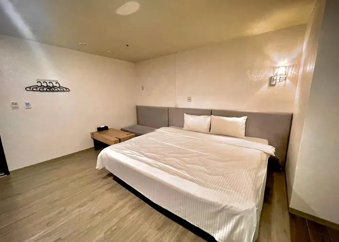 Walker Hotel - Zhengyi 2 Taipei
