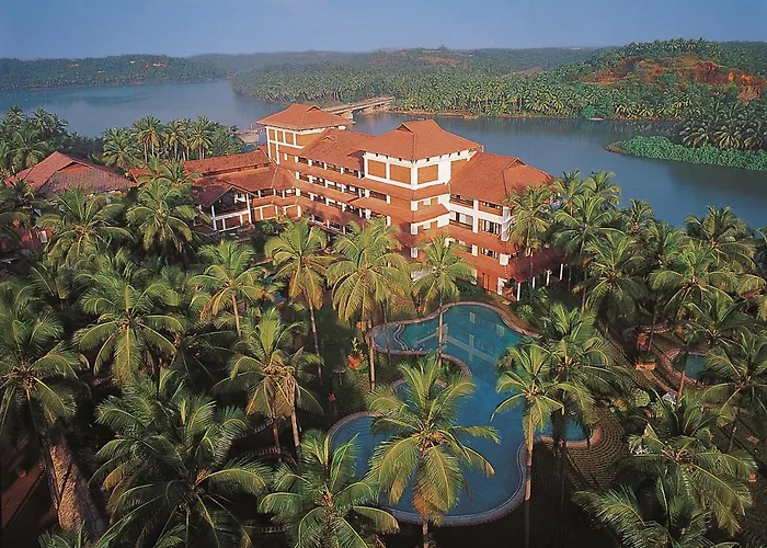 The Raviz Kadavu, Kozhikode Hotel