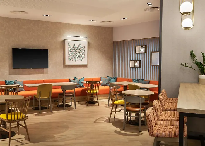 Hampton By Hilton Torquay Hotel