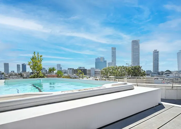 The Lounge Pool By Holyguest Apartment Tel Aviv