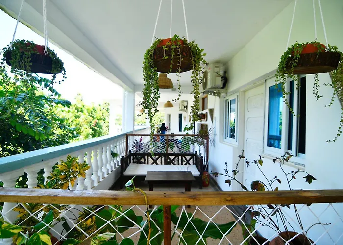 Tulia House Backpackers Hostel Mombasa